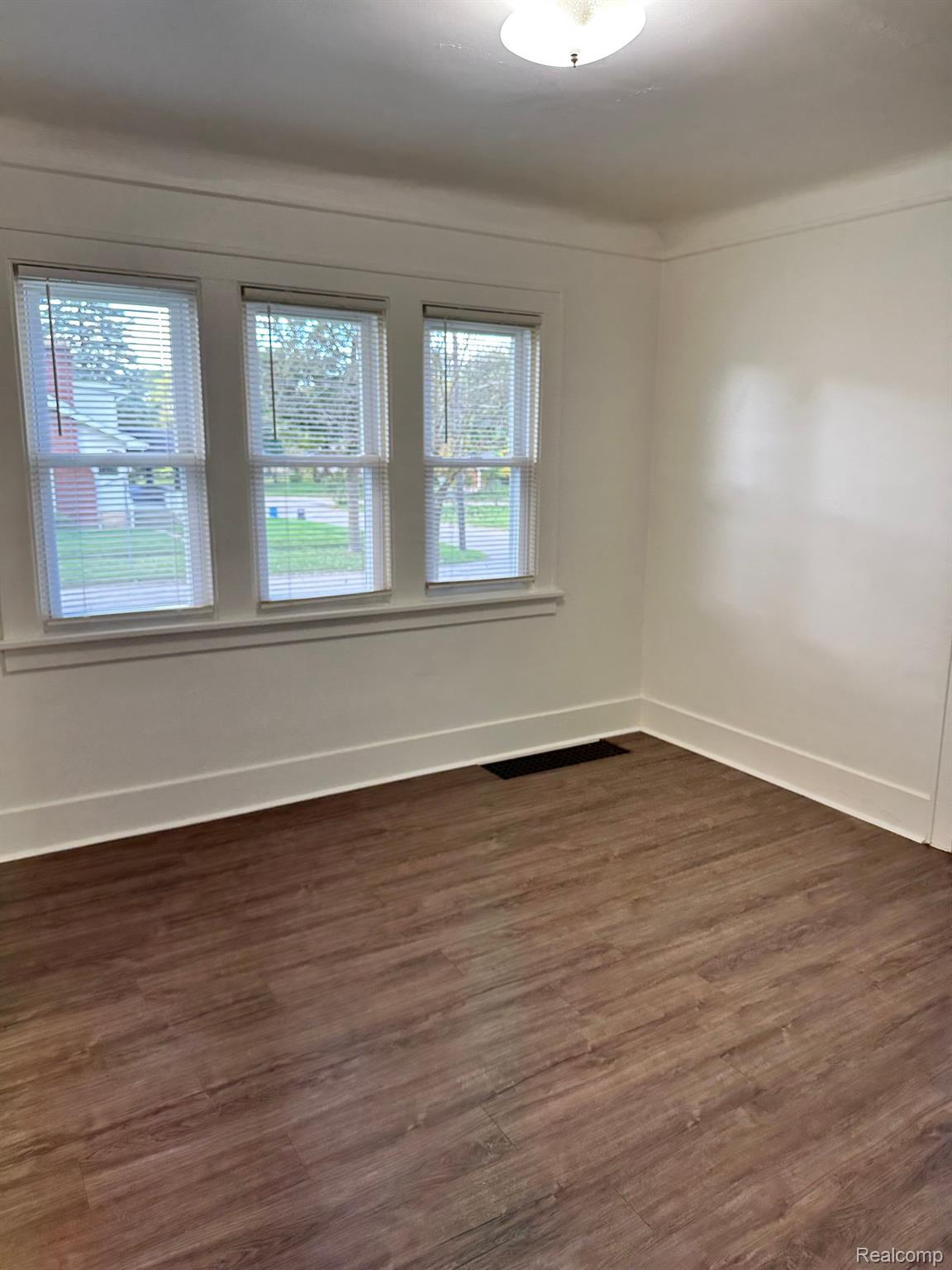 848 Perry Street Flint, MI 48504 - Photo 30 of 47 Gallery Image 30