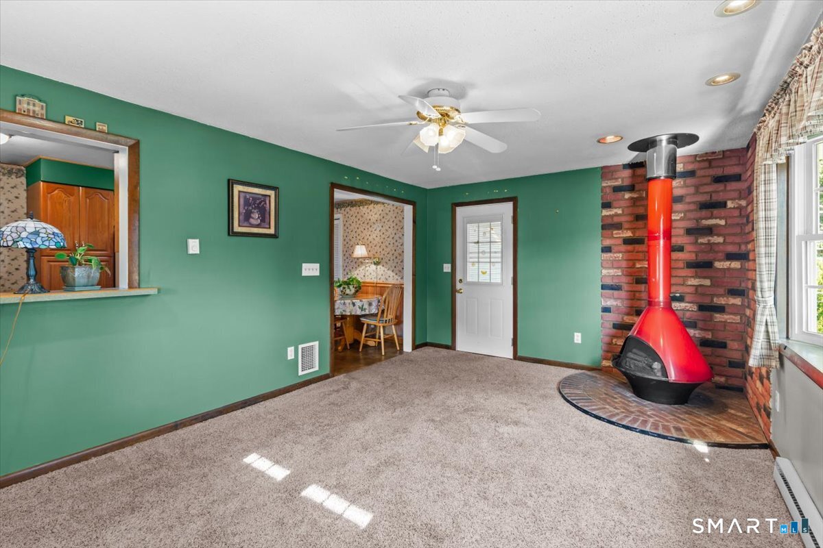 53 Blakeslee Road Wallingford, CT 06492 - Photo 11 of 37