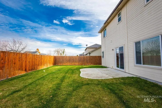 $459,900 | 5708 South Kimmer Cove Way, Boise, ID 83709