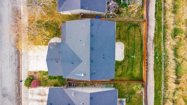 $459,900 | 5708 South Kimmer Cove Way, Boise, ID 83709