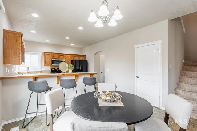 $459,900 | 5708 South Kimmer Cove Way, Boise, ID 83709