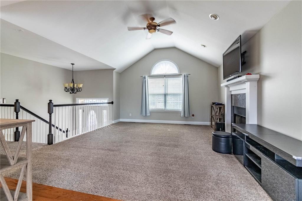 1917 Country Ridge Drive Warrensburg, MO 64093 - Photo 7 of 42