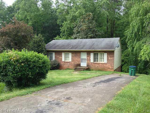 556 Heatherton Lane Rural Hall, NC 27045 - Photo 2 of 8 Exterior Front.
