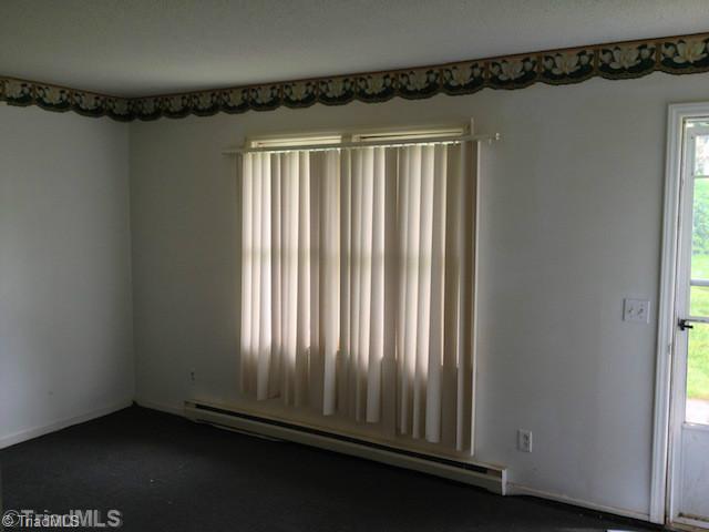 556 Heatherton Lane Rural Hall, NC 27045 - Photo 5 of 8 Living Room.