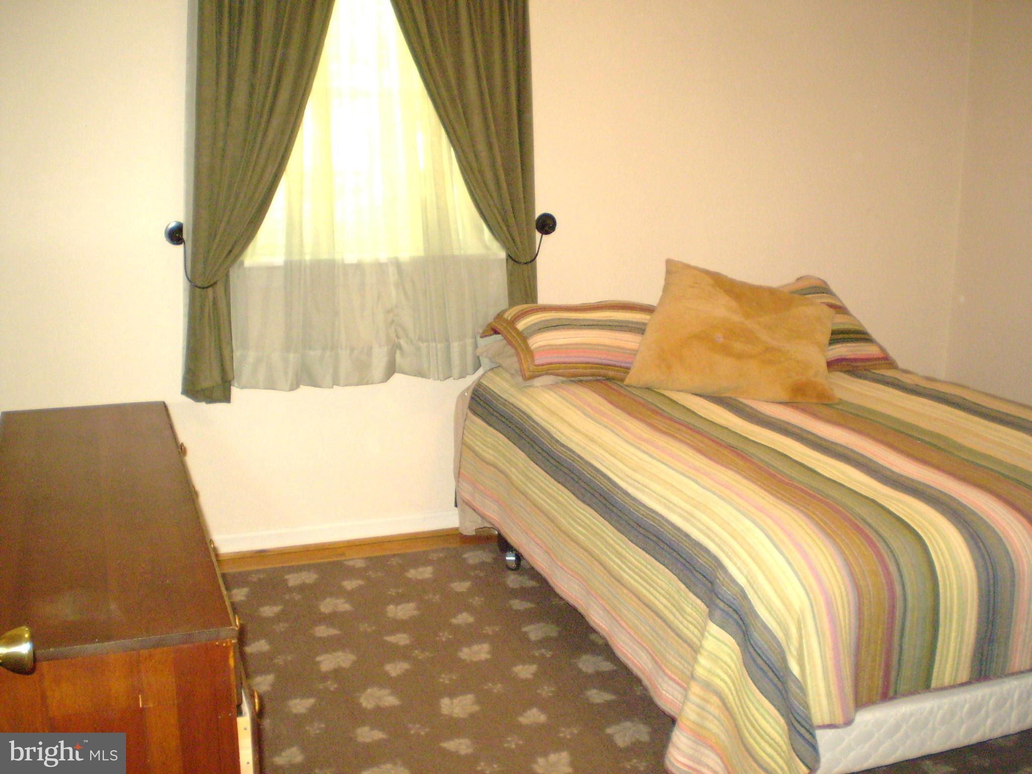 16602 Rolling Tree Road Accokeek, MD 20607 - Photo 14 of 28 Bedroom (Master)