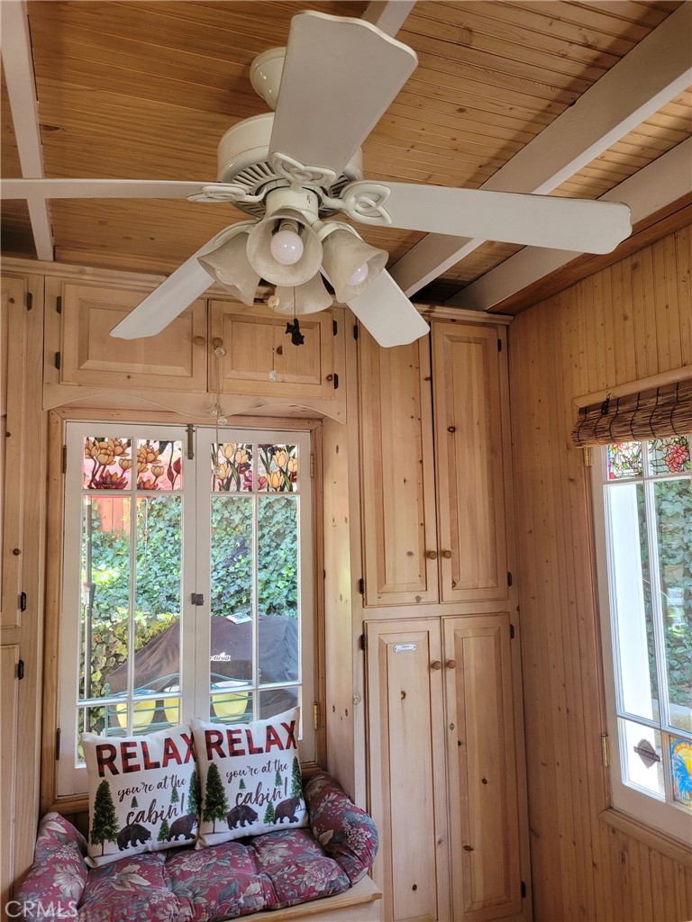 447 Valley Road Crestline, CA 92325 - Photo 14 of 36