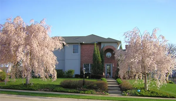 $440,000 | 5 Brookfield Court, Springboro, OH 45066