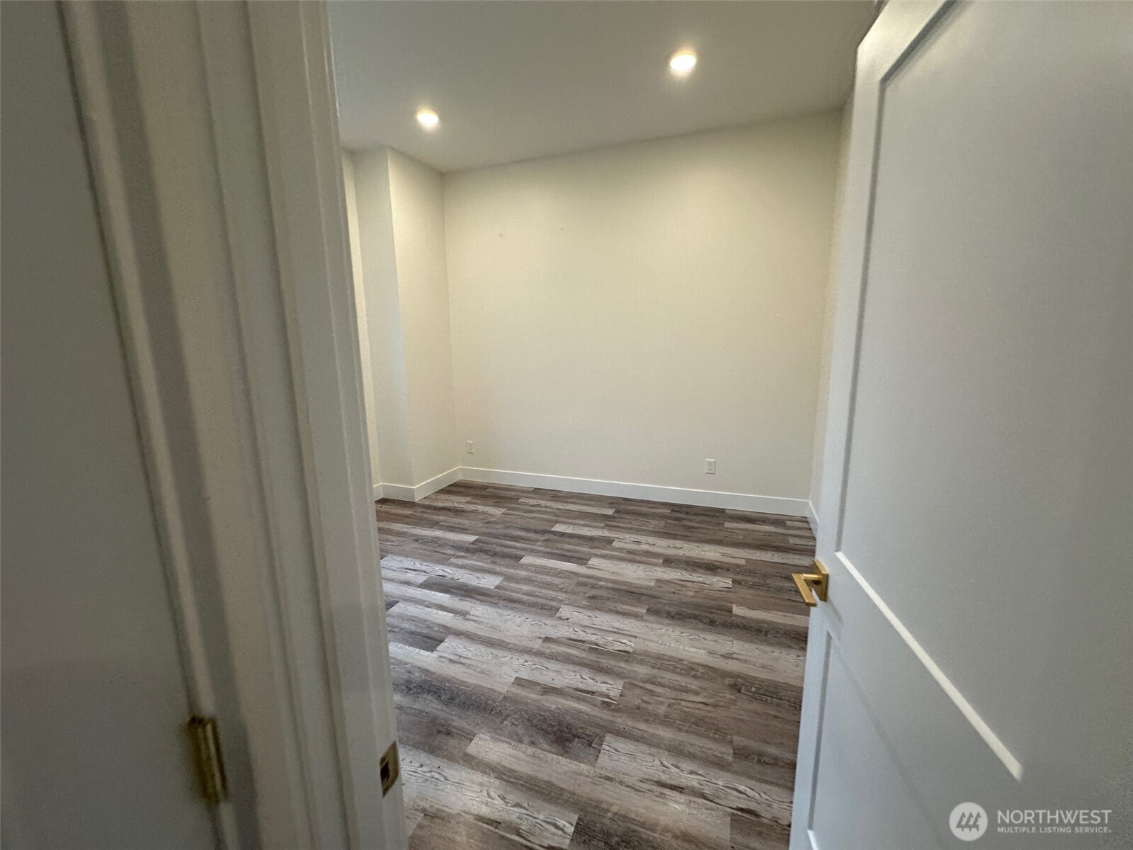 559 Upper Naselle Road Naselle, WA 98638 - Photo 12 of 32 a view of room