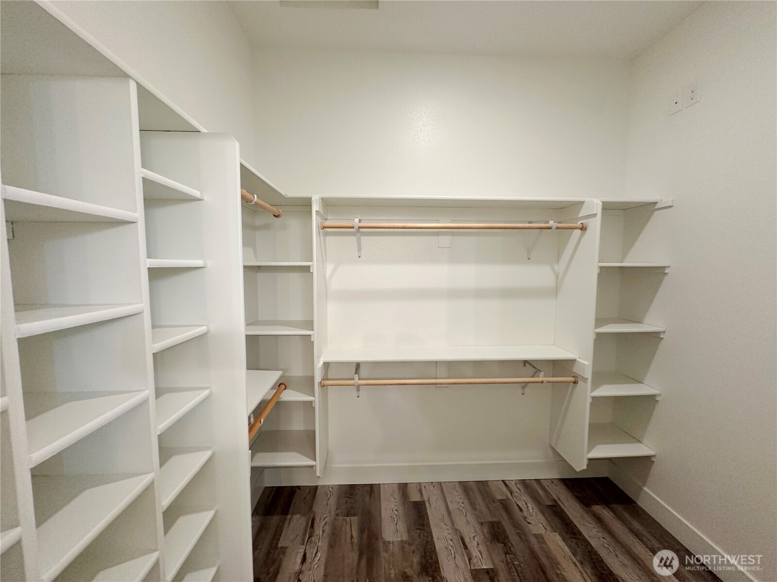 559 Upper Naselle Road Naselle, WA 98638 - Photo 23 of 32 a view of walk in closet with empty racks