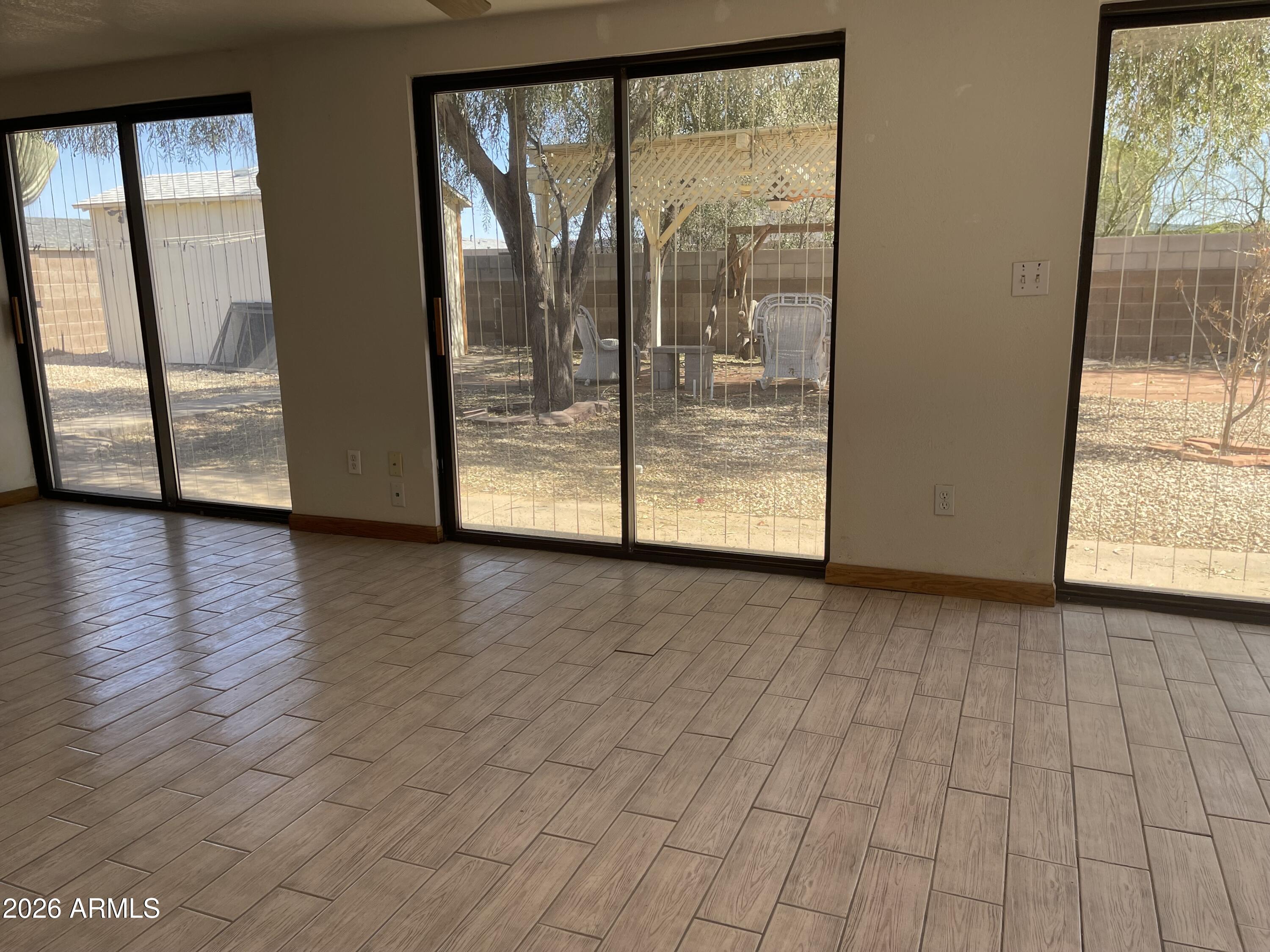 14555 South Acapulco Road Arizona City, AZ 85123 - Photo 32 of 46 Arizona Room