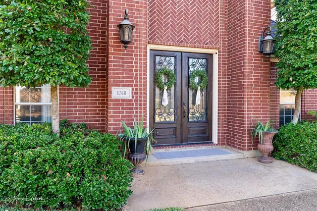 $599,900 | 1310 Bay Ridge Drive, Bossier City, LA 71111