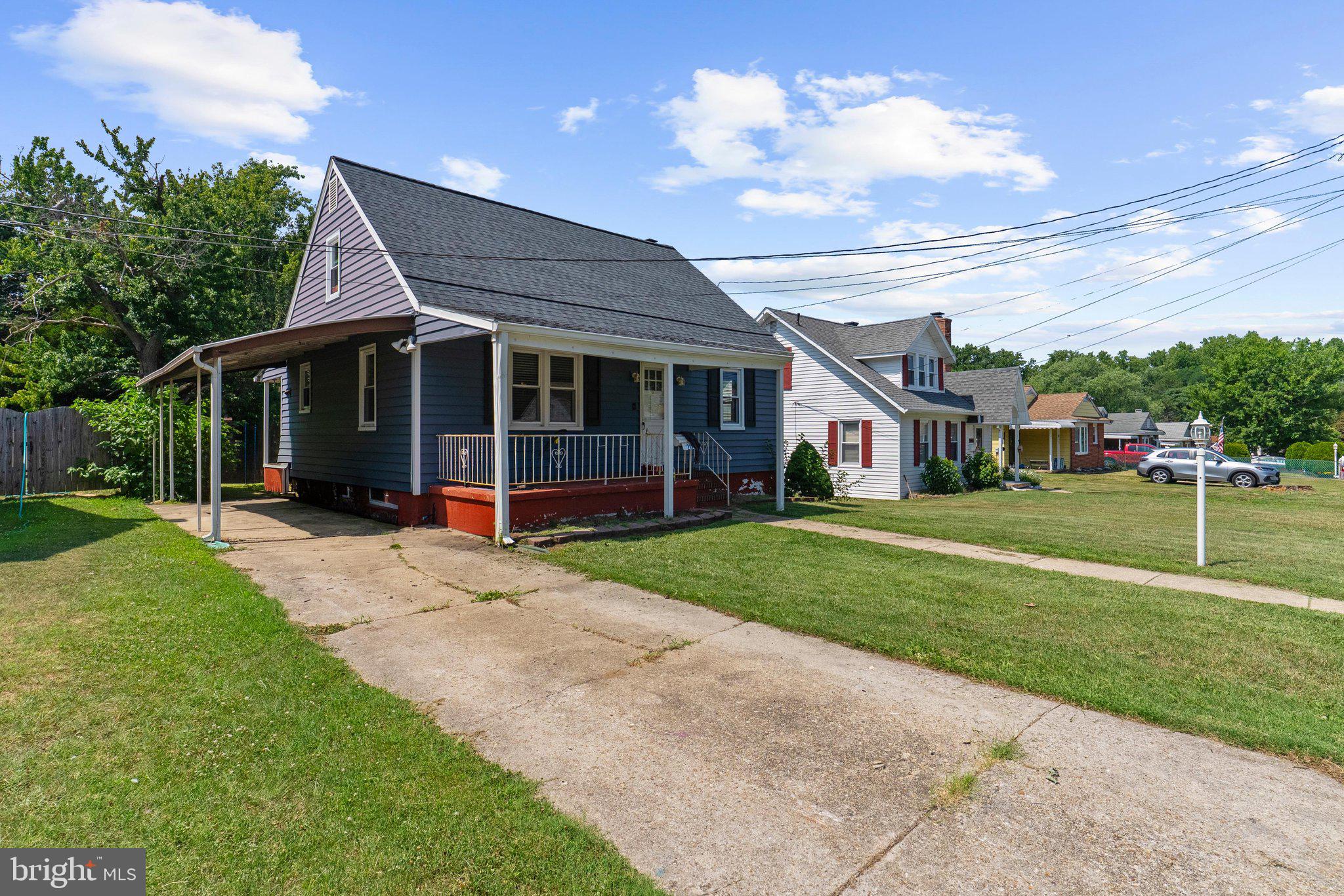 212 Lake Road Pasadena, MD 21122 - Photo 2 of 69