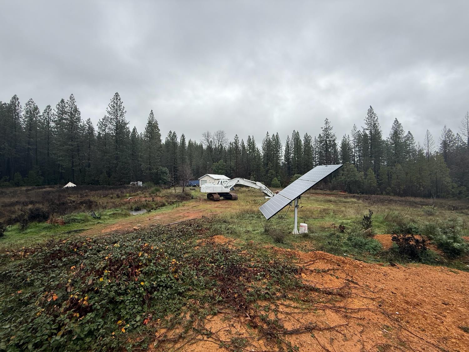 17288 Farrell Ravine Way Nevada City, CA 95959 - Photo 13 of 18 a view of a entertaining space