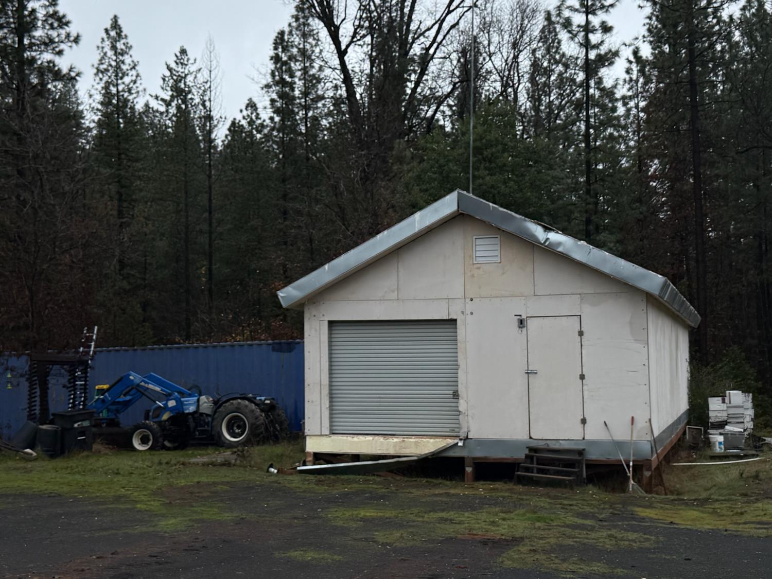 17288 Farrell Ravine Way Nevada City, CA 95959 - Photo 15 of 18 a view of a house with backyard