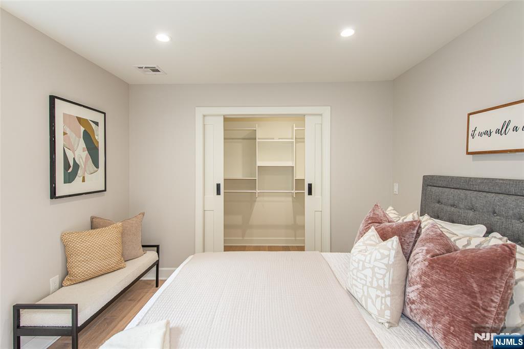 181 Valley Road Montclair, NJ 07042 - Photo 19 of 33