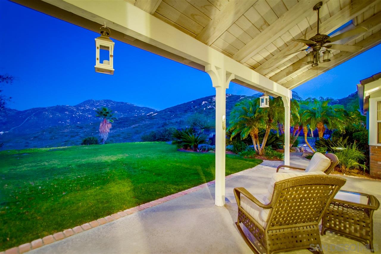 14381 Twisted Branch Road Poway, CA 92064 - Photo 11 of 25
