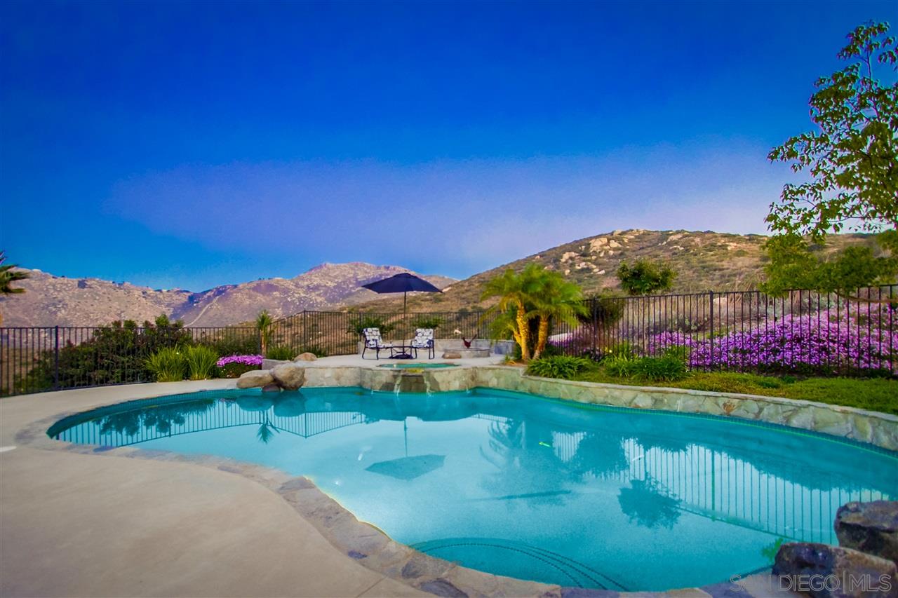 14381 Twisted Branch Road Poway, CA 92064 - Photo 7 of 25