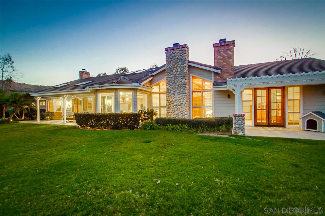 14381 Twisted Branch Road Poway, CA 92064 - Photo 9 of 25