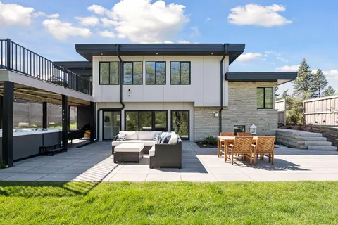 $1,375,000 | 3812 West 57th Street, Edina, MN 55410