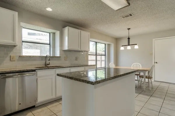 $2,500 | 1305 Chicota Drive, Plano, TX 75023
