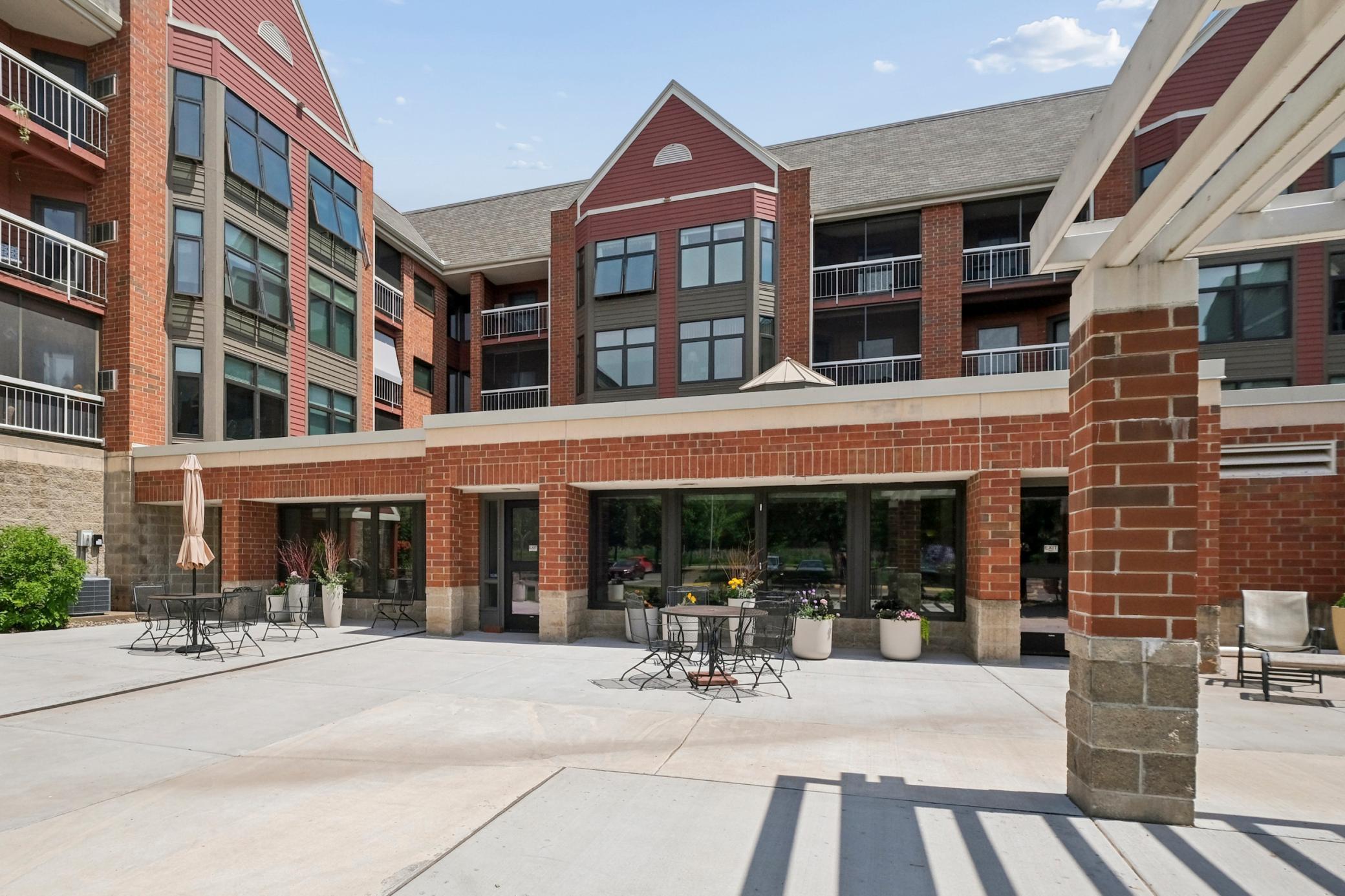 500 County B Road West, Unit 111 Roseville, MN 55113 - Photo 25 of 25