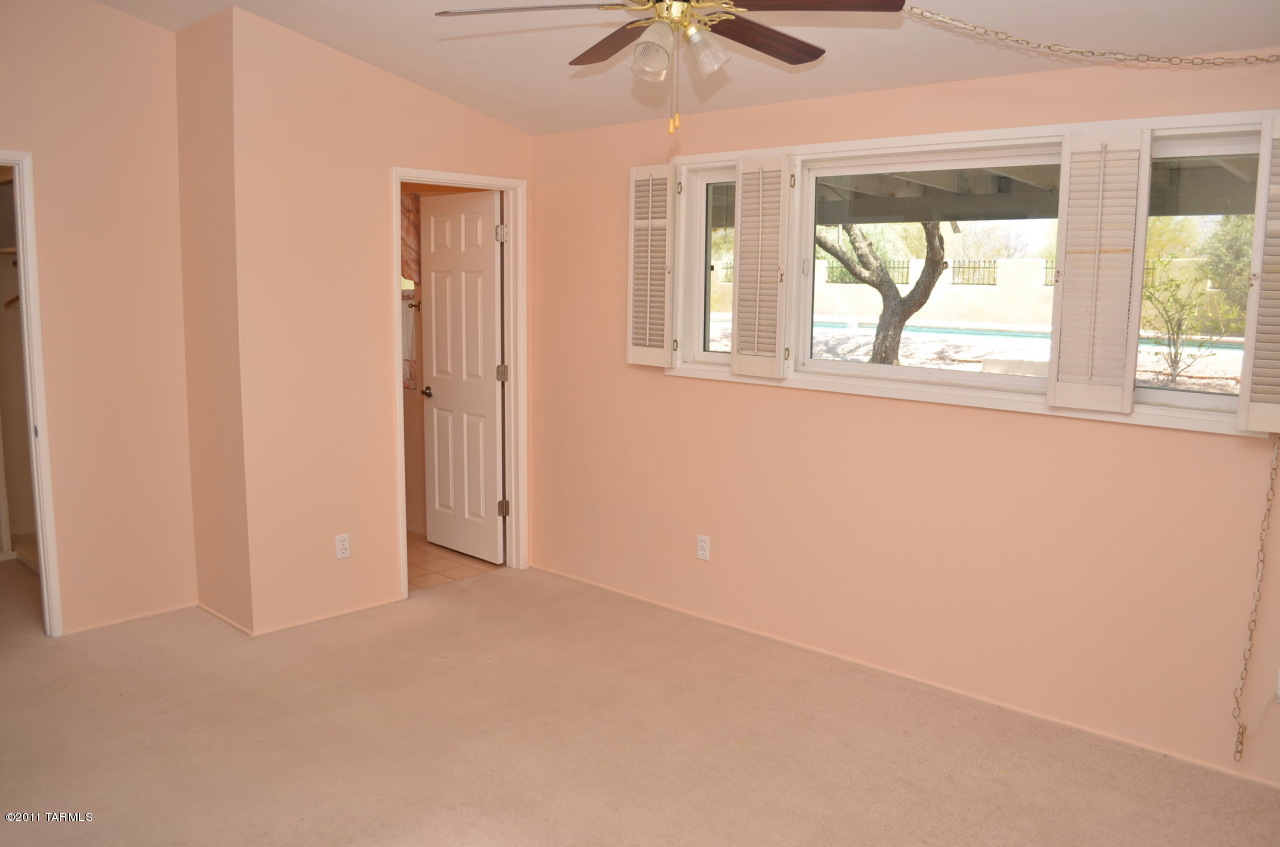 9121 East Indian Canyon Road Tucson, AZ 85749 - Photo 17 of 30