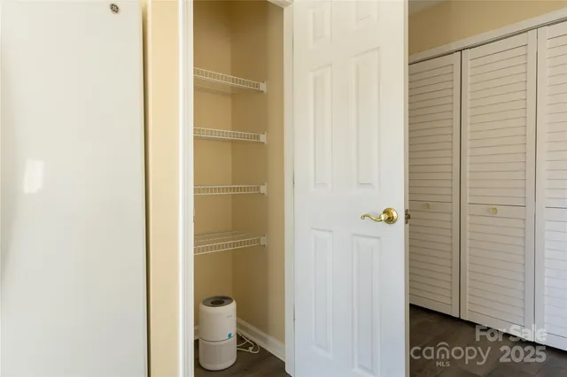 a bathroom with a toilet