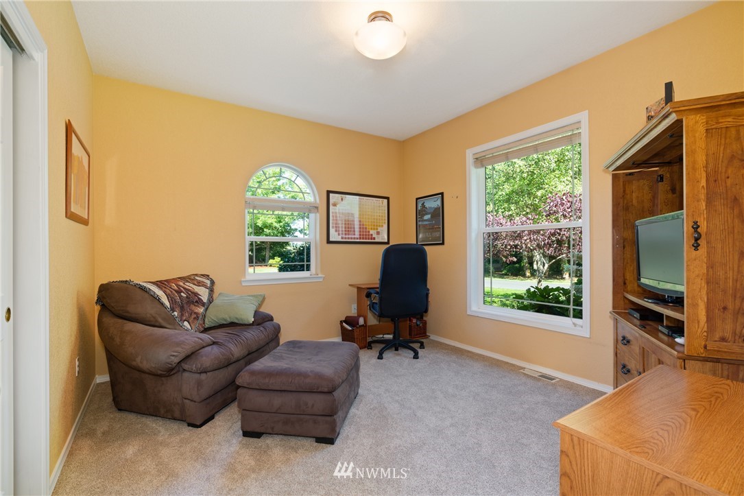 6310 139th Court Southwest Rochester, WA 98579 - Photo 13 of 25