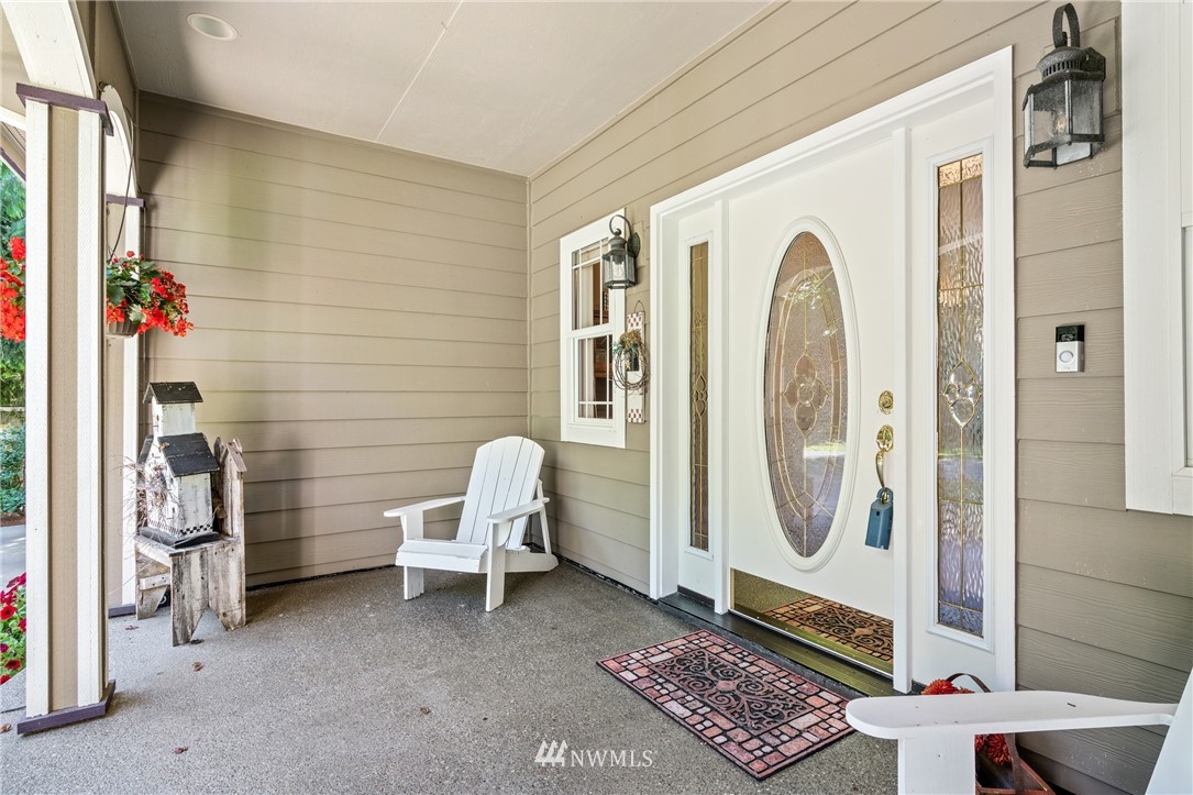 6310 139th Court Southwest Rochester, WA 98579 - Photo 4 of 25