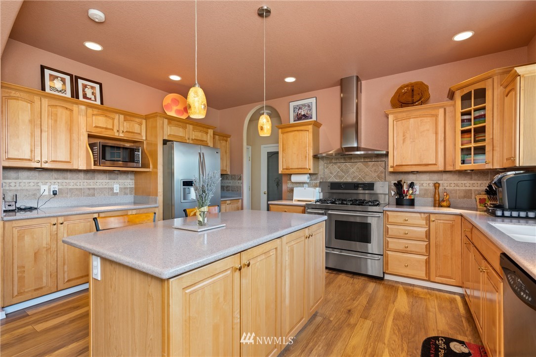 6310 139th Court Southwest Rochester, WA 98579 - Photo 8 of 25