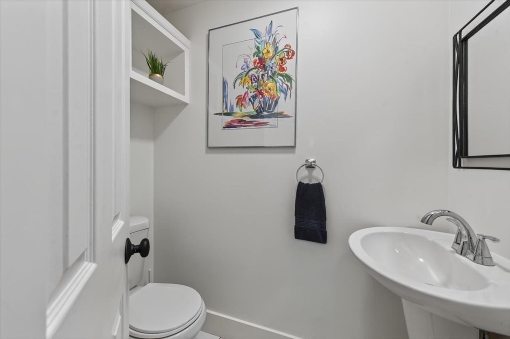 26 School Street, Unit 210 Hull, MA 02045 - Photo 8 of 32