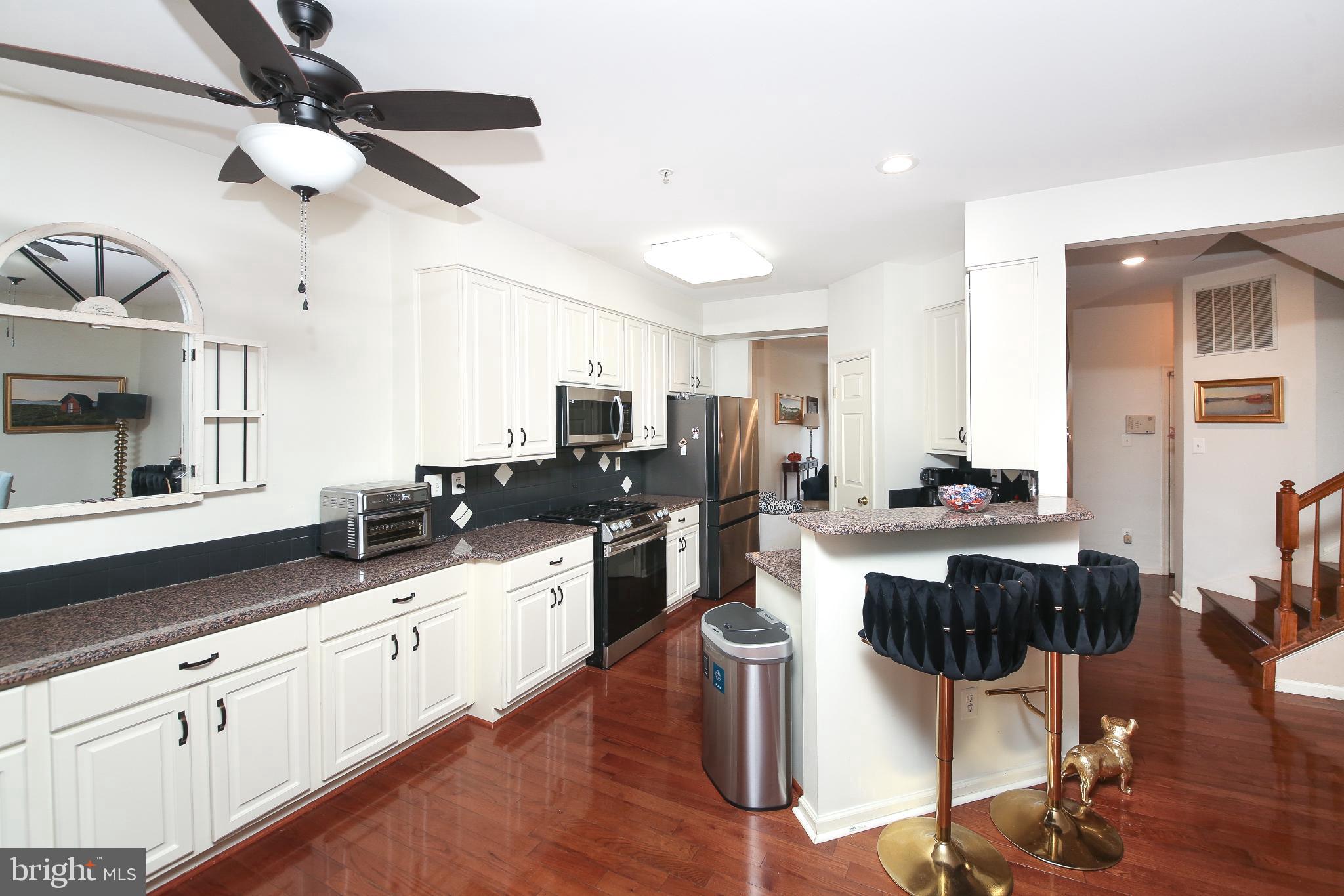 535 Mockingbird Way Warrington, PA 18976 - Photo 5 of 27 a kitchen with lots of counter top space and appliances