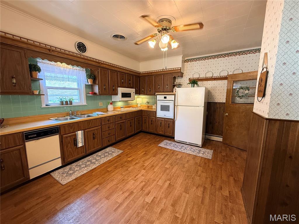 908 Staunton Road Gillespie, IL 62033 - Photo 8 of 35