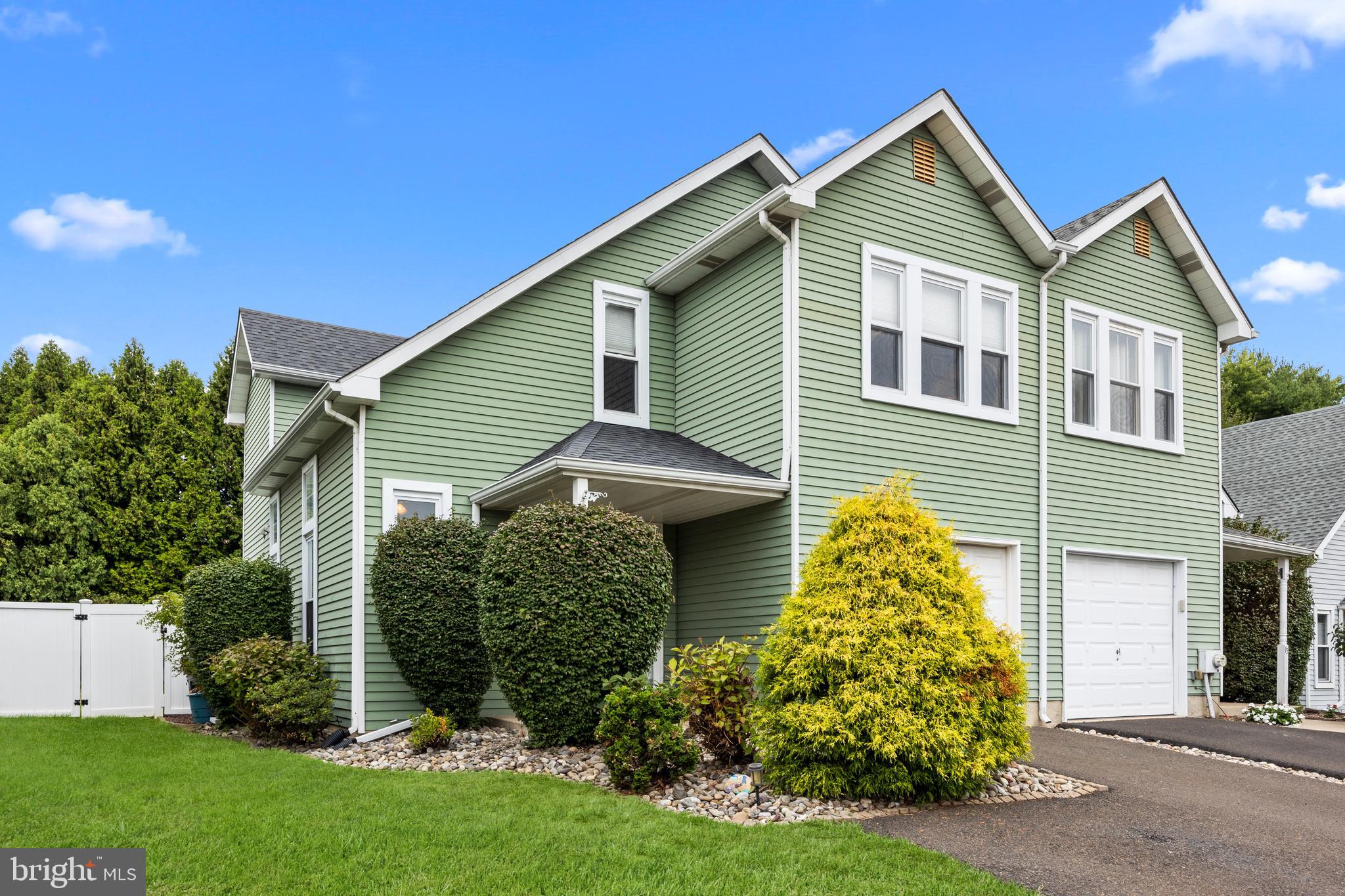 13 Church Road Horsham, PA 19044 - Photo 1 of 29 Gallery Image 1