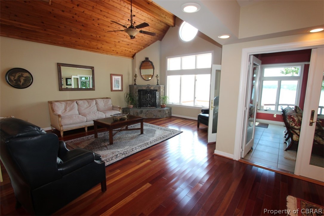 1065 Twiggs Ferry Road Hartfield, VA 23071 - Photo 18 of 50 Gallery Image 18