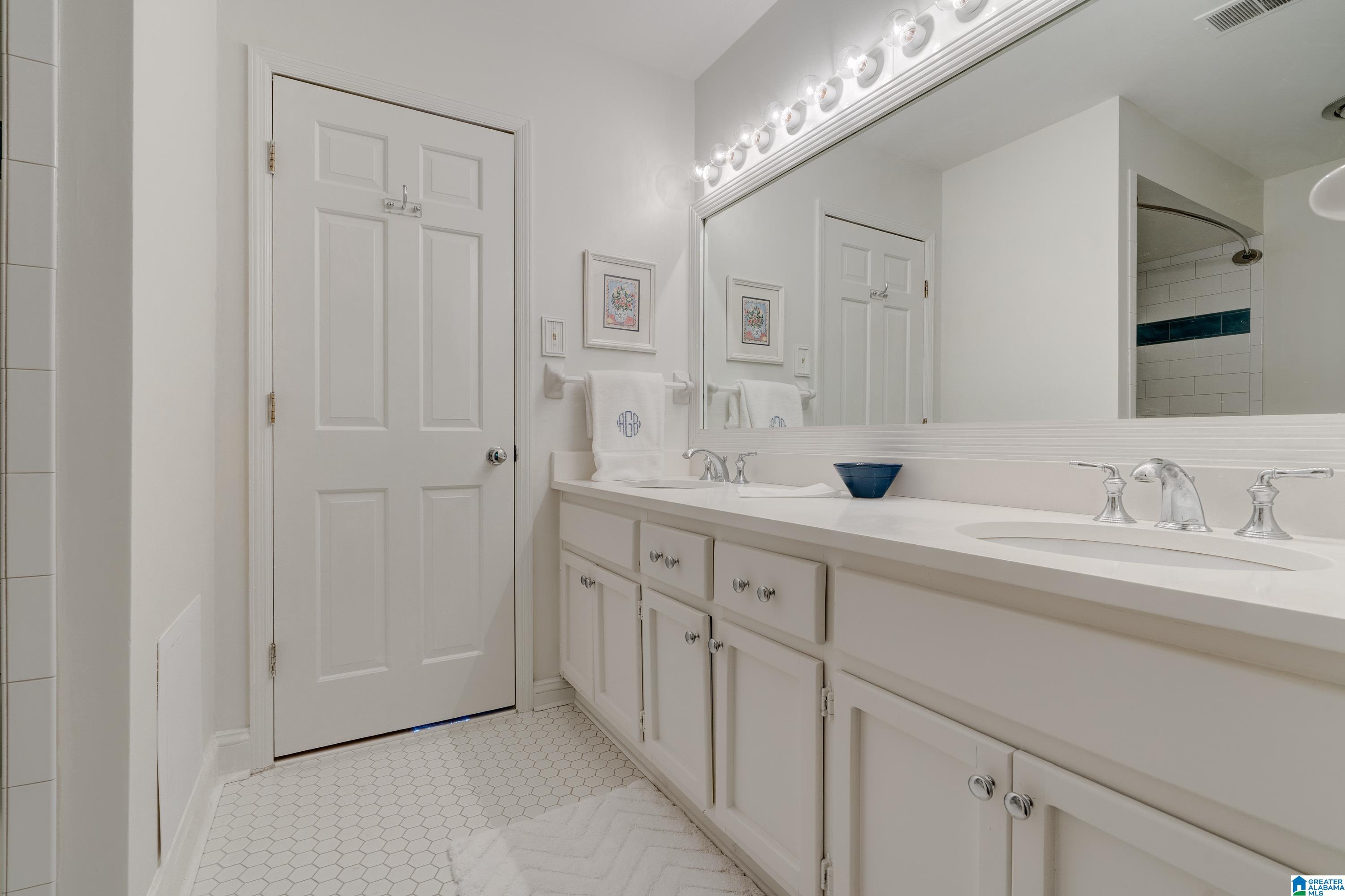 4624 Pine Mountain Road Birmingham, AL 35213 - Photo 36 of 37