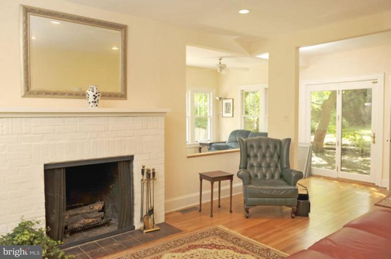 6310 33rd Street Northwest Washington, DC 20015 - Photo 2 of 5 Living Room