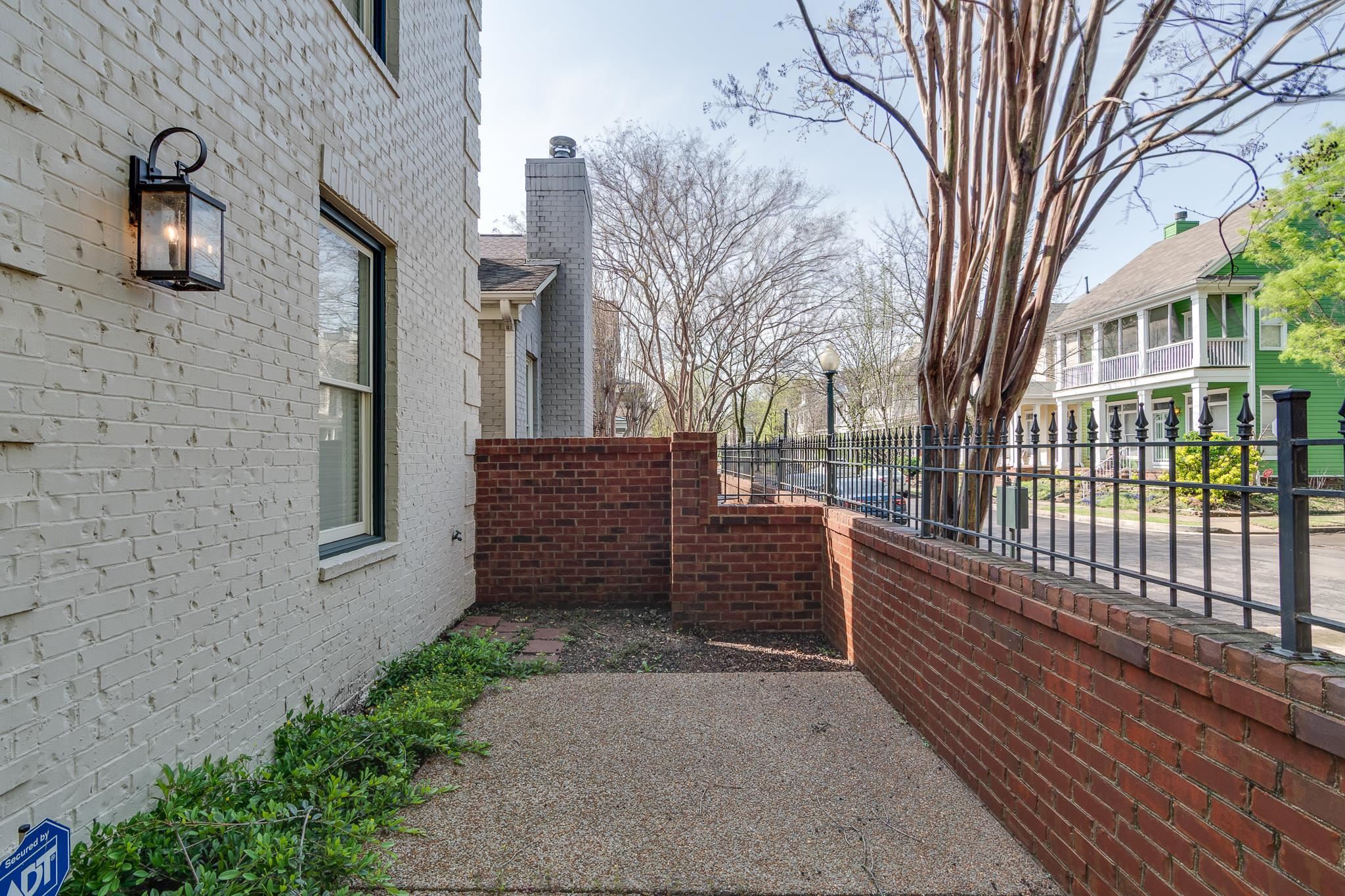 540 Rienzi Drive Memphis, TN 38103 - Photo 4 of 30 Gallery Image 4