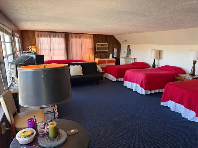 $1,000,000 | 185 Roadrunner Lane, Burnet, TX 78611