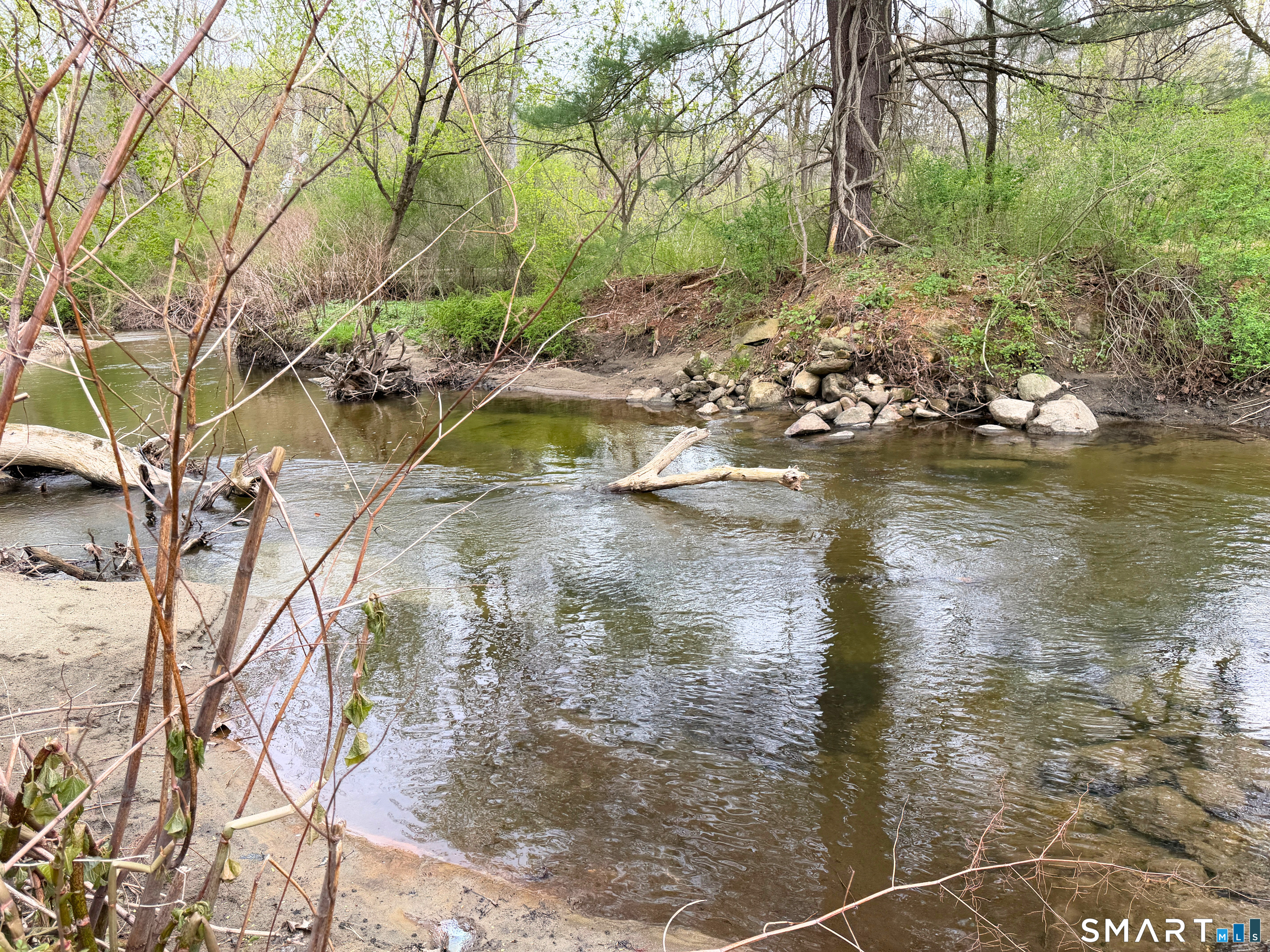 130 Paper Mill Road New Milford, CT 06776 - Photo 4 of 26