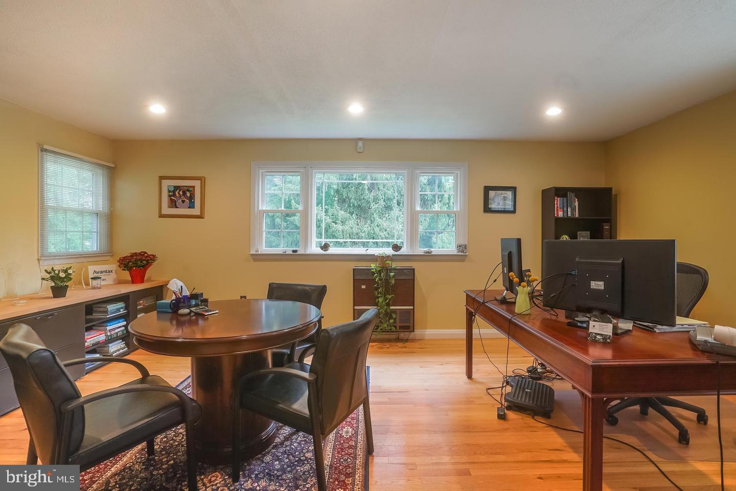 32 West Upper Ferry Road Ewing, NJ 08628 - Photo 11 of 16