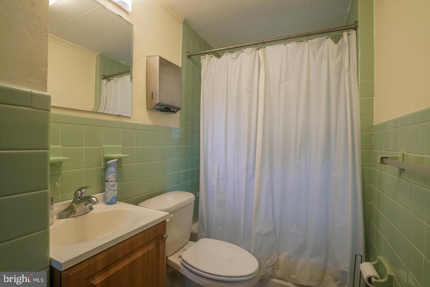 32 West Upper Ferry Road Ewing, NJ 08628 - Photo 13 of 16