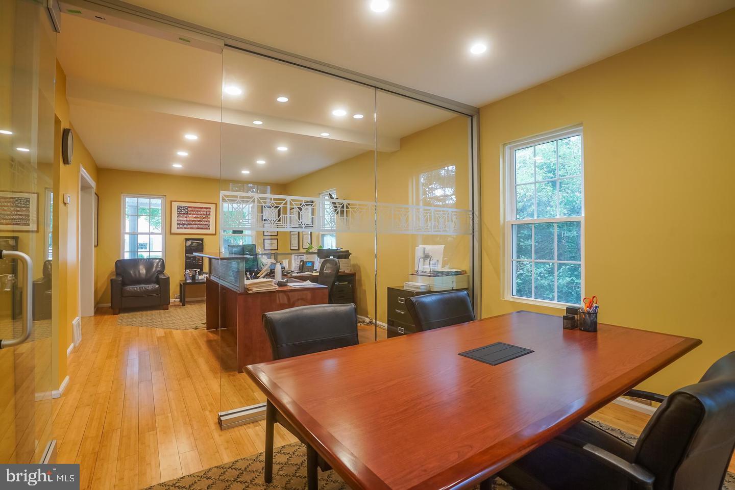 32 West Upper Ferry Road Ewing, NJ 08628 - Photo 4 of 16