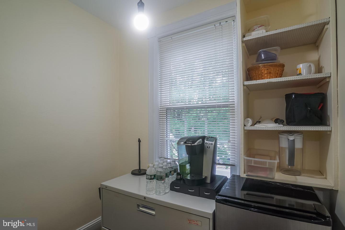 32 West Upper Ferry Road Ewing, NJ 08628 - Photo 7 of 16