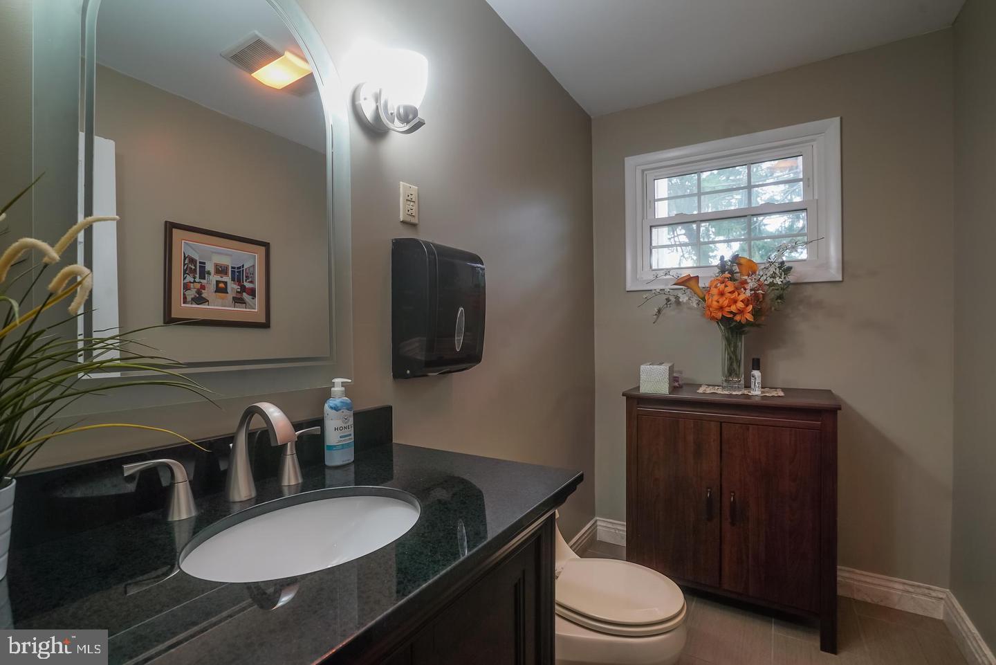 32 West Upper Ferry Road Ewing, NJ 08628 - Photo 8 of 16