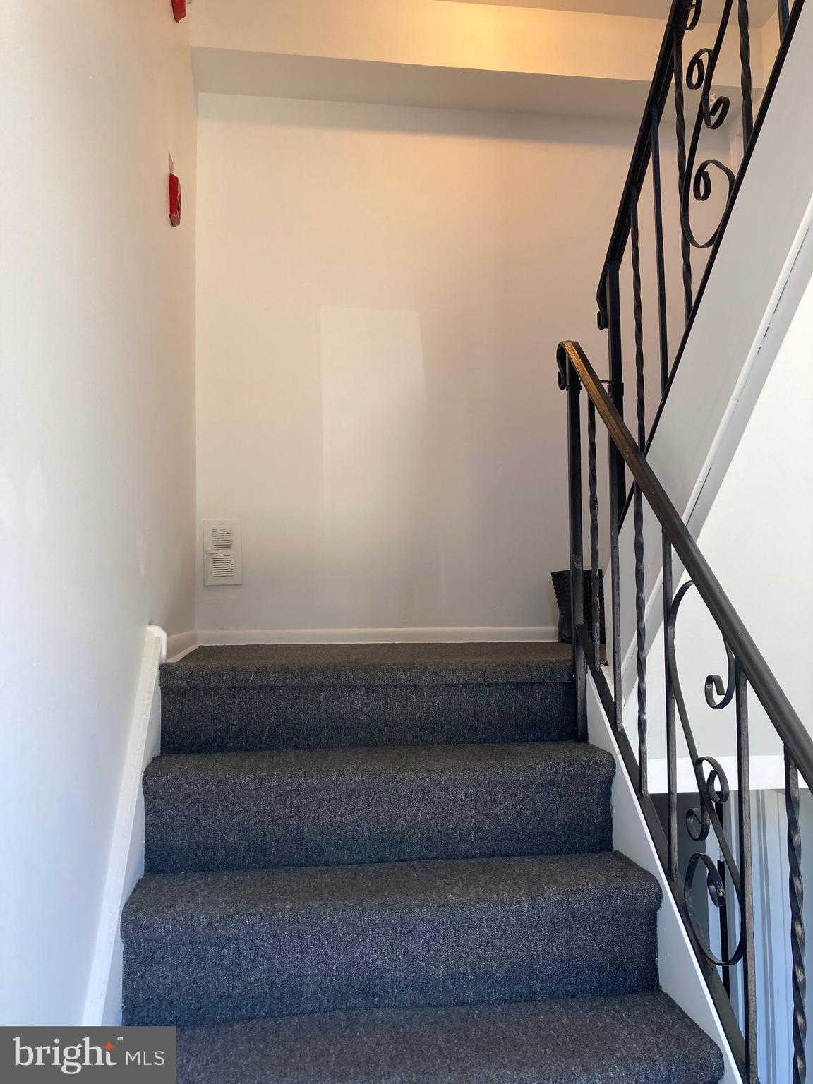 3119 Morning Glory Road Philadelphia, PA 19154 - Photo 3 of 18