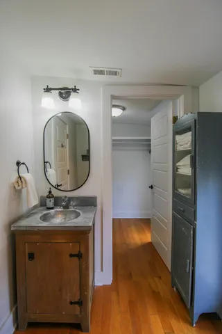 $3,300 | 52 Chapel Street, Unit B, Charleston, SC 29403