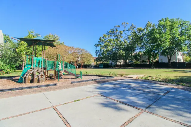 $3,300 | 52 Chapel Street, Unit B, Charleston, SC 29403