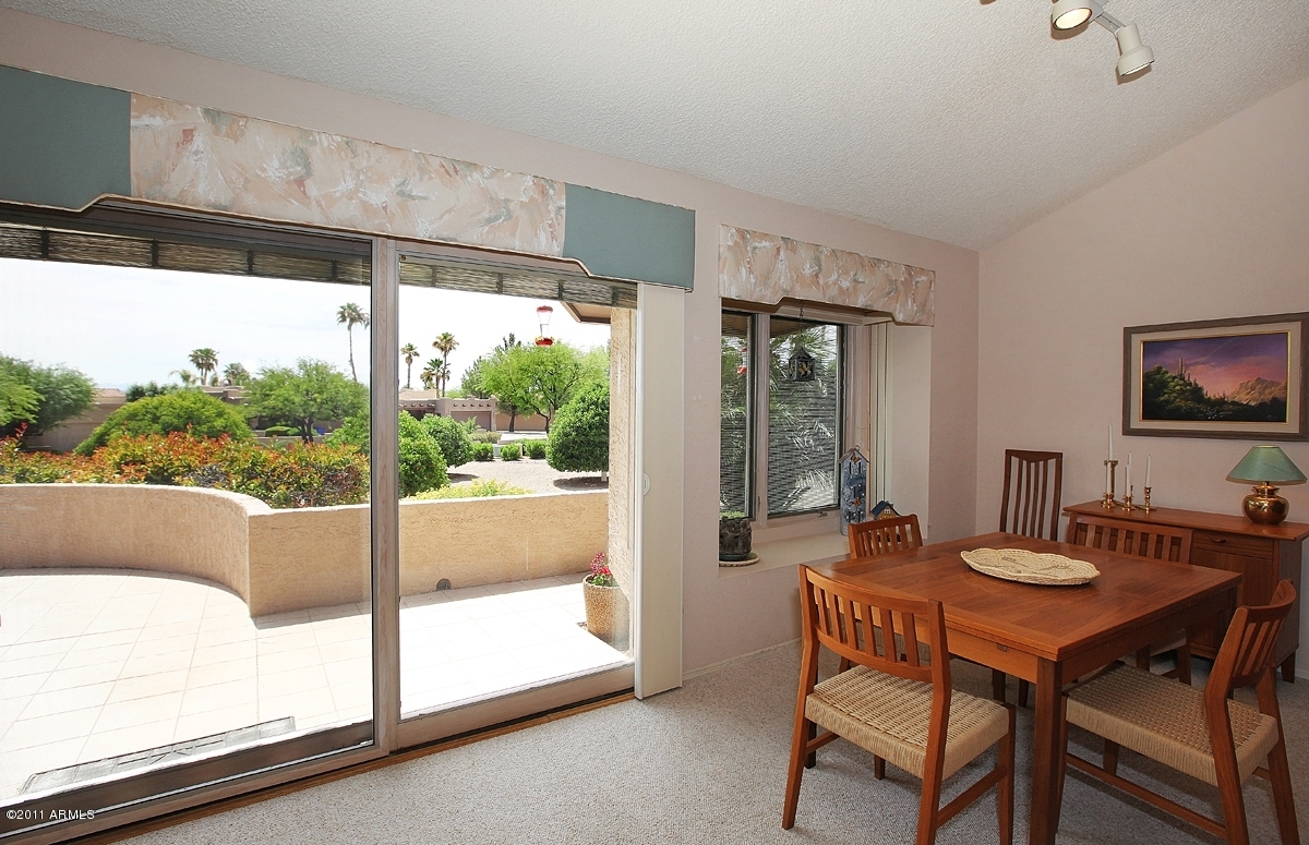 25609 Forest Road, Unit 14 Rio Verde, AZ 85263 - Photo 7 of 23 Dining area.
