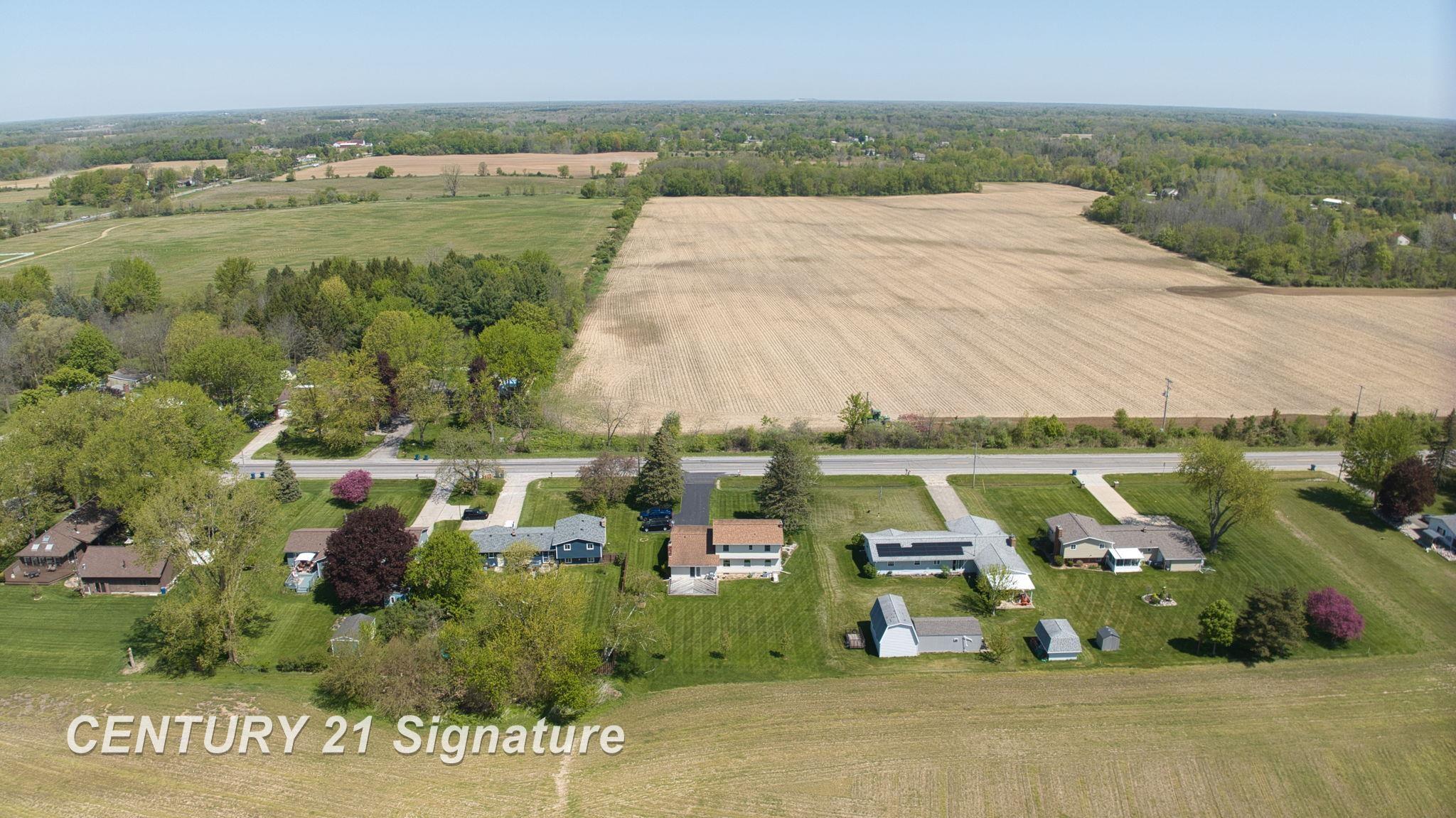 9115 Beecher Road Flushing, MI 48433 - Photo 14 of 59 50175215-3daf07a7-09a3-417f-be8a-2dbf4eb241c8.JPG